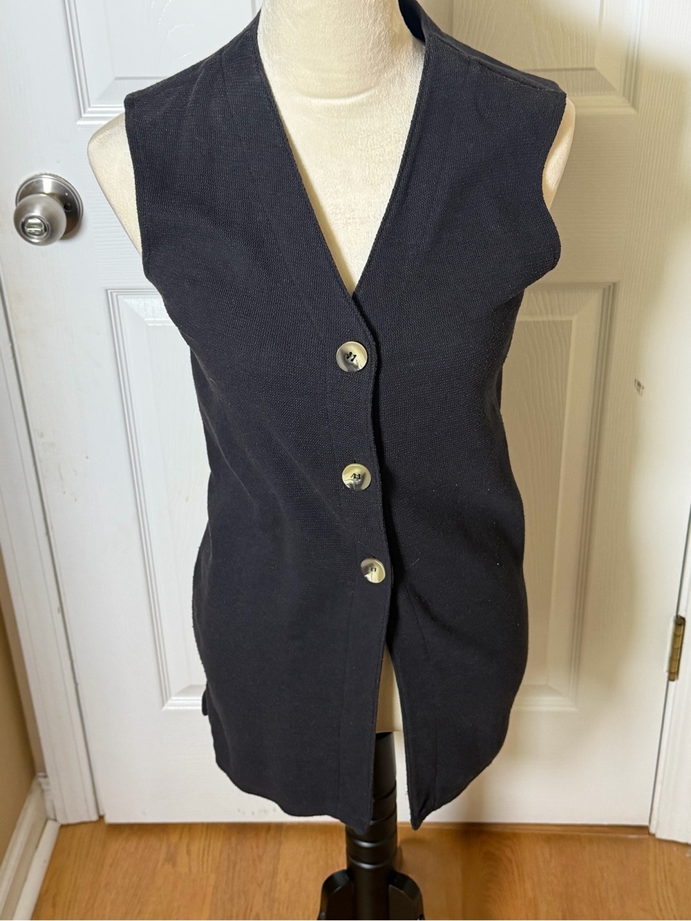 Vintage Express Black Sleeveless V-Neck Button Front Sweater Vest Tie Back S
